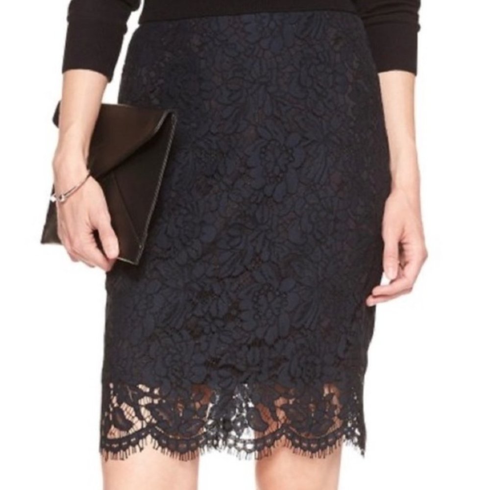 Banana Republic Lace Pencil Skirt Size 2
